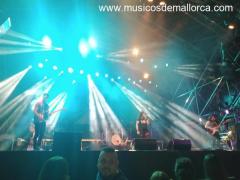 Se busca guitarrista solista para proyecto de música poprock en español con canciones propias