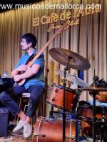 Bajista y Contrabajista