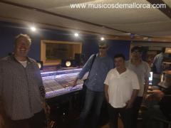 studio4 band y trocolos en concierto