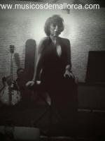 Cantant femenina amb repertori