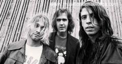 Se busca Guitarrista /vocalista  y bateria para tributo a nirvana o otras propuestas rockeras